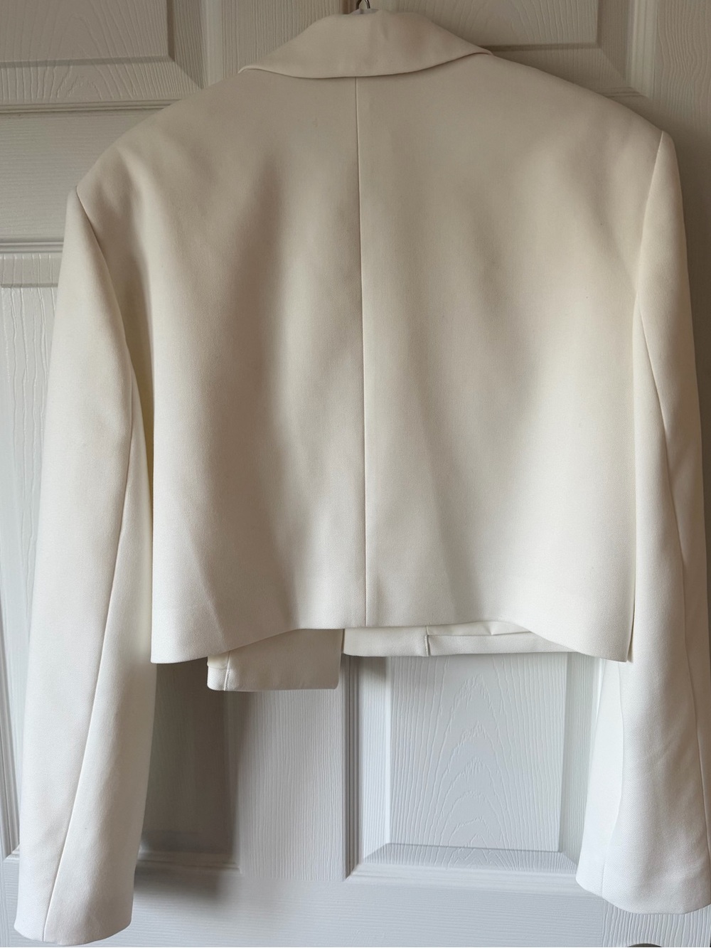ALO Yoga Cropped First Class Blazer Jacket 1 Button Collar Suit Ivory White M - Picture 7 of 9